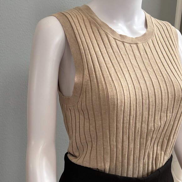 Banana Republic Beige Ribbed Sleeveless Tank Top – Size Medium - Picture 4 of 7